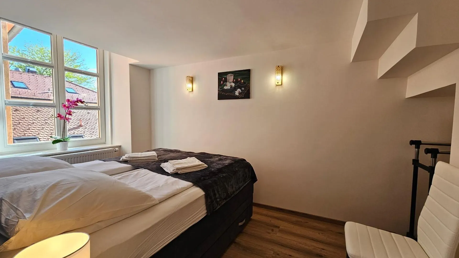 Relaxed Escape In The Old Town - App Sviti Tour As contacts