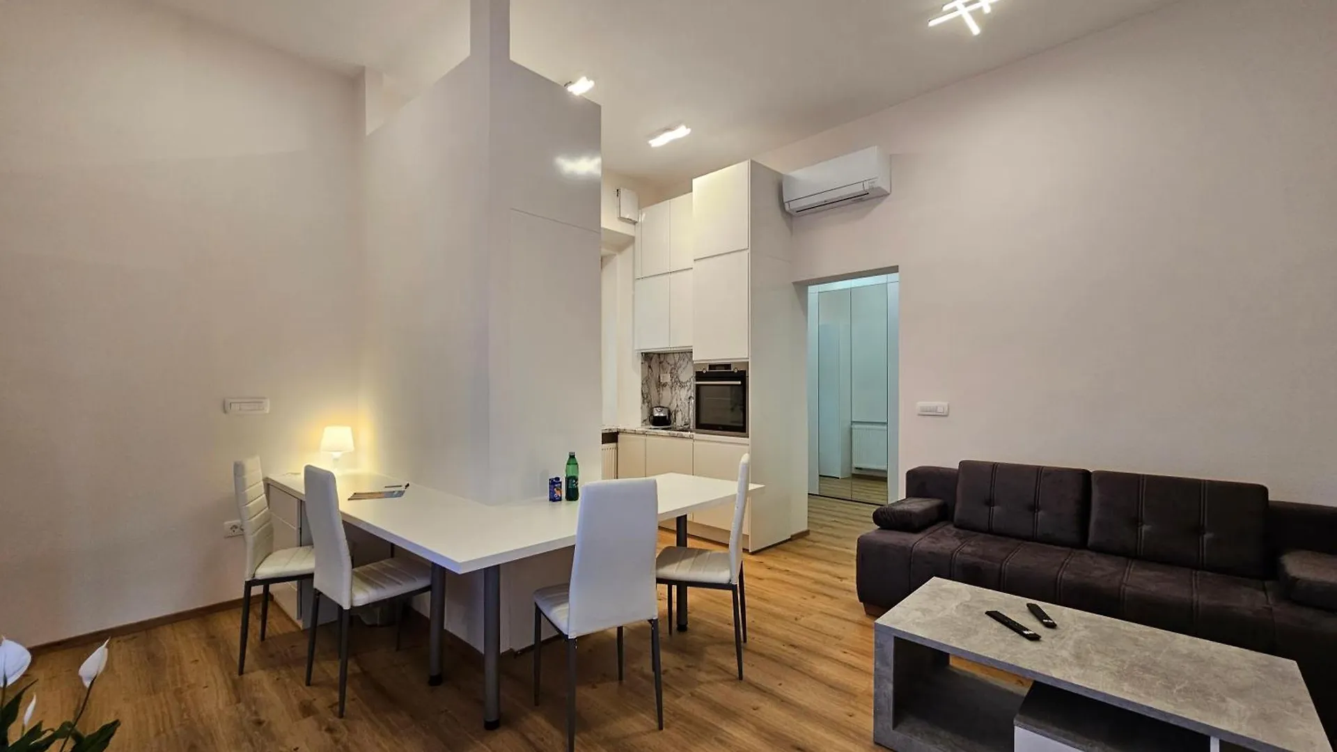 Relaxed Escape In The Old Town - App Sviti Tour As Ljubljana Apartment